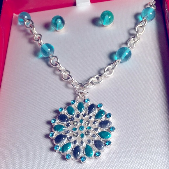 Nine West NEW box Teal green blue inlaid earring necklace Silvertone gift set - Picture 15 of 17
